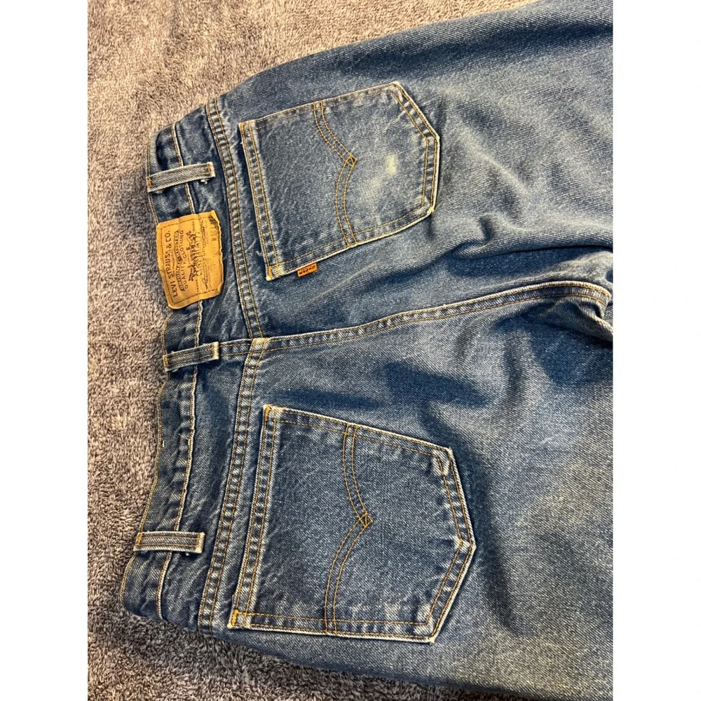 Vintage Levis 20517-0217 Orange Tab Jeans Medium Wash Cut Off Hem Mens 34x21.5